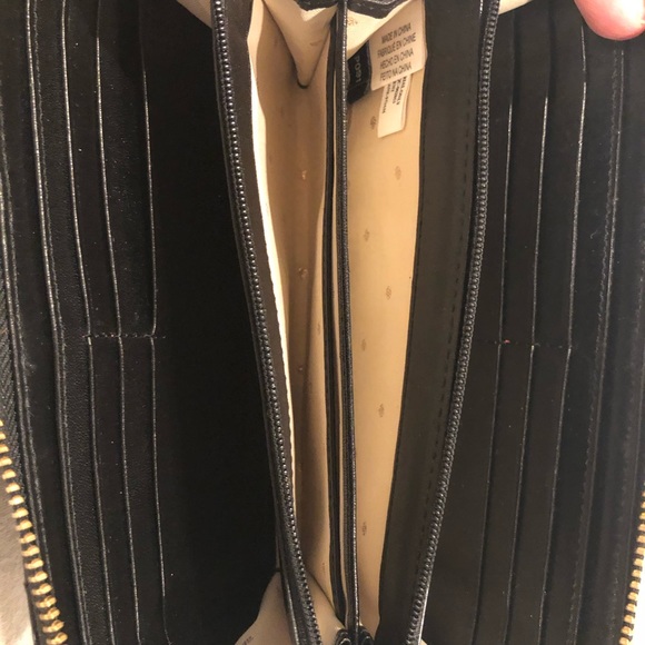 Kate Spade Wallet - Picture 3 of 5